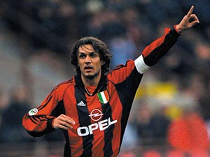 Paolo Maldini, o jogador que mais vezes vestiu as cores da equipa Rossoneri, o que aconteceu por 902 vezes entre 1984 e 2009.
