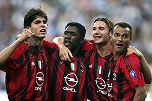 Kaká, Seedorf, Schevchenko e Cafú, quatro dos mais emblemáticos jogadores da equipa de Milão.