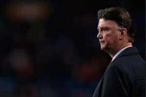 Louis Van Gaal, ainda agora chegado a Manchester, já está no meio da contestação