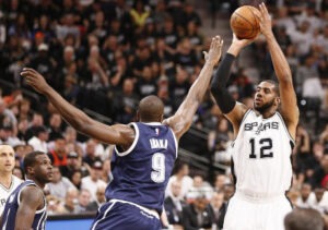 Será 2016 o ano de LaMarcus Aldridge? Será 2016 o ano de LaMarcus Aldridge?