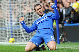 Na altura cobiçado por vários dos gigantes da Europa, Hazard decidiu assinar pelo Chelsea, na altura, campeão da Europa.