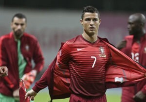De peito aberto: Portugal nunca perdeu o segundo jogo num Europeu. De peito aberto: Portugal nunca perdeu o segundo jogo num Europeu.