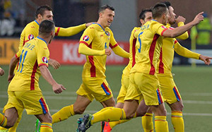 A Roménia qualifica-se com a melhor defesa da fase de apuramento, sofrendo apenas 2 golos em 10 jogos. A Roménia qualifica-se com a melhor defesa da fase de apuramento, sofrendo apenas 2 golos em 10 jogos.