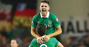 Shane Long, a ameaça ofensiva da República da Irlanda. Shane Long, a ameaça ofensiva da República da Irlanda.