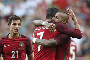 Portugal parte para as eliminatórias onde espera ter outra sorte. Portugal parte para as eliminatórias onde espera ter outra sorte.