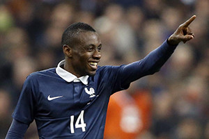Matuidi está também apontado ao Manchester United. Matuidi está também apontado ao Manchester United.