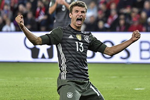 Valeu Muller à Alemanha, que com 2 golos e 1 assistência foi o homem do jogo.