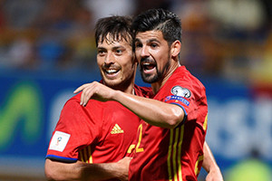 Nolito e David Silva em destaque na goleada de espanhola.