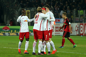 Leipzig continua de prego a fundo no campeonato.