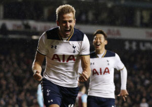Foram os golos de Harry Kane que salvaram os Spurs mas as contribuições de Son e Dele Alli foram decisivas para mudar o jogo.