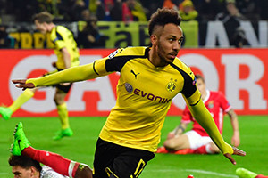Gabonês foi o carrasco do Benfica, em Dortmund.