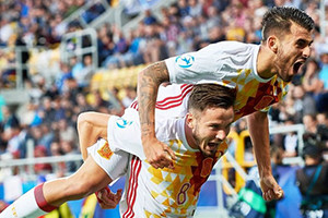Espanha é a 1ª equipa a qualificar-se para as meias-finais. Espanha é a 1ª equipa a qualificar-se para as meias-finais.