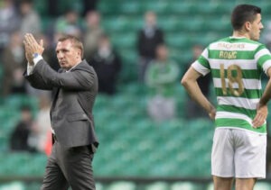 disponíveis Sem avanaçdos disponíveis, Rodgers alinhou com o médio Rogic como homem mais adiantado.