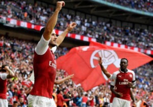 Kolasinac estreou-se em jogos oficiais, vindo do banco, e foi dele o golo que conduziu aos penáltis. Kolasinac estreou-se em jogos oficiais, vindo do banco, e foi dele o golo que conduziu aos penáltis.