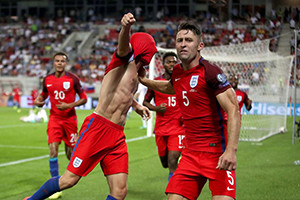 Na primeira volta os ingleses venceram por 0-1, com um golo aos 90+5.