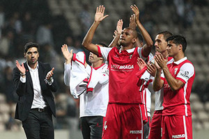 Golo e assistência de Paulinho dão qualificação ao SC Braga.