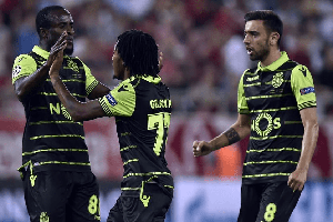 Doumbia, Gelson Martins e Bruno Fernandes mostraram as garras na Grécia. Doumbia, Gelson Martins e Bruno Fernandes mostraram as garras na Grécia.