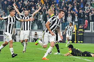 Mandzukic carimba reviravolta perto do cair do pano.